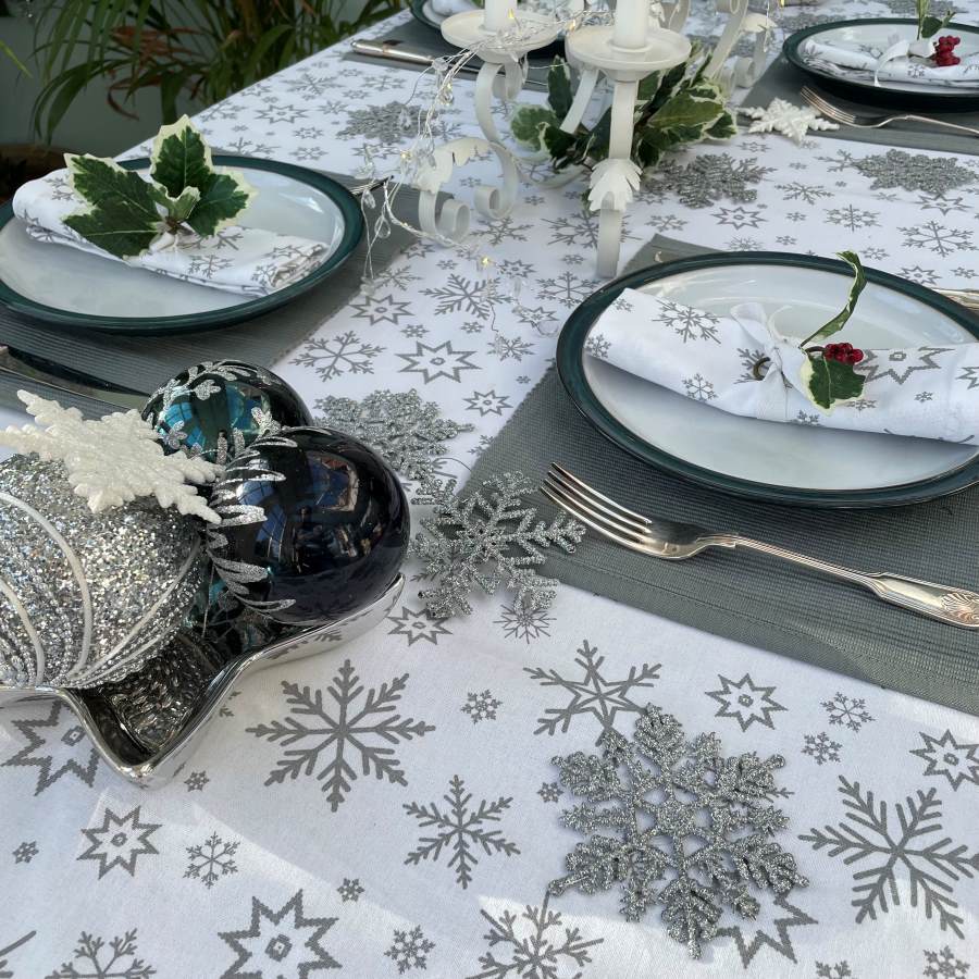 silver snowflakes christmas tablecloth